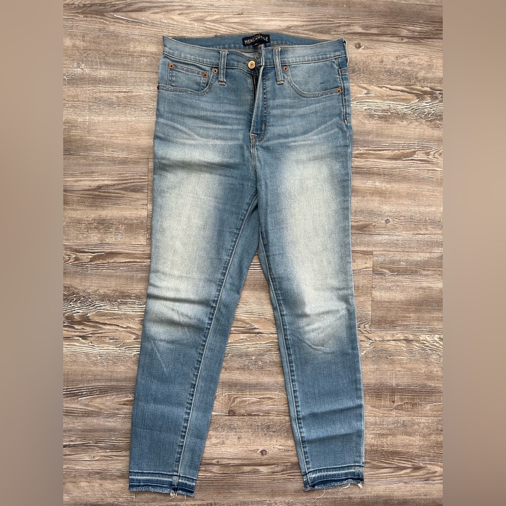 J.Crew Mercantile Women’s Mid Rise Raw Hem Light Wash Skinny Jean Size 28